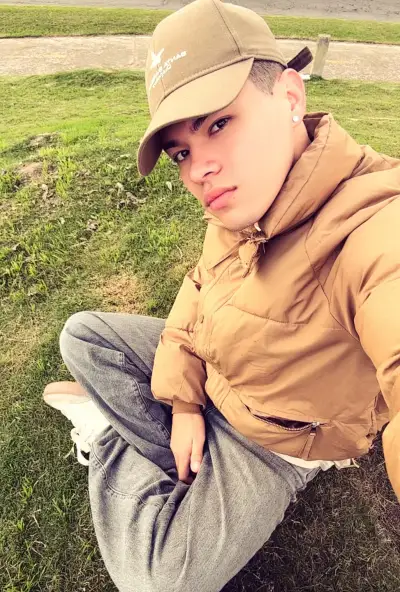 Renato 22 años - Escort independiente Treinta y Tres, Uruguay