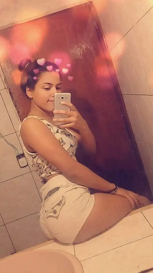 Tini - Escorte indépendante en Minas
