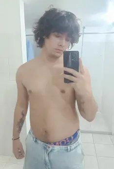 Enzo 21 años Escort independiente en Treinta y Tres Uruguay